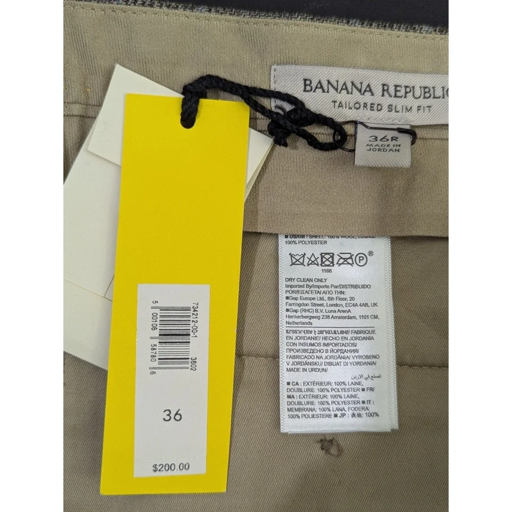 Banana Republic these banana
